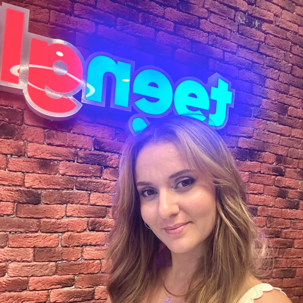Yasemin K.
