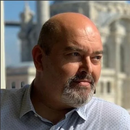 Ersan Ç.