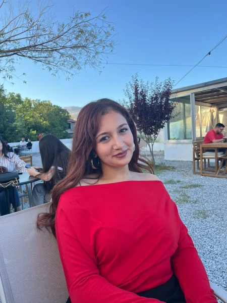 hüsna Ç.