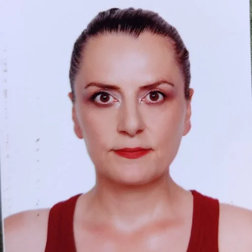 Esra Ş.